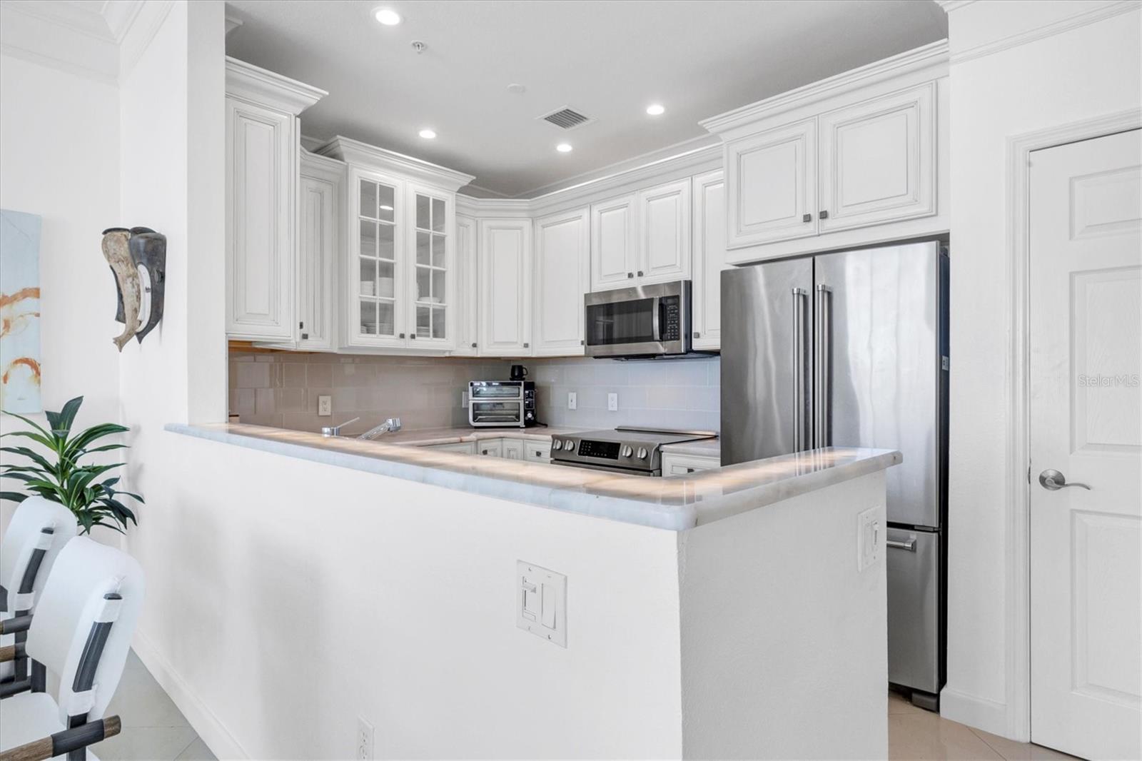 750 N Tamiami Trail PH6