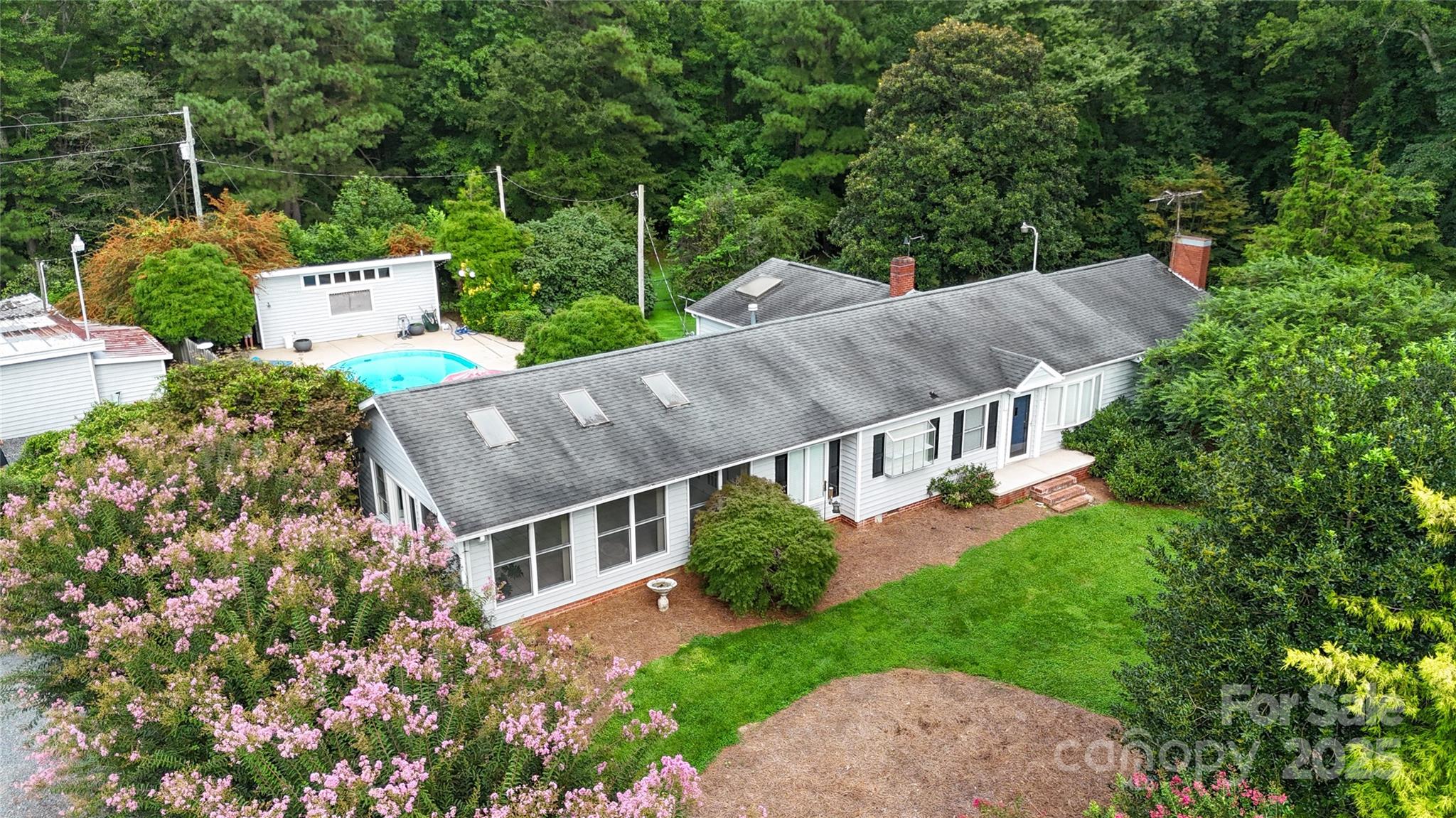 135 Robedo Road