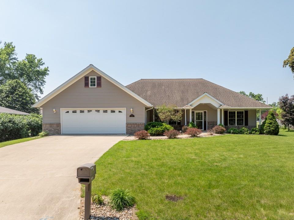 212 Cedar Circle