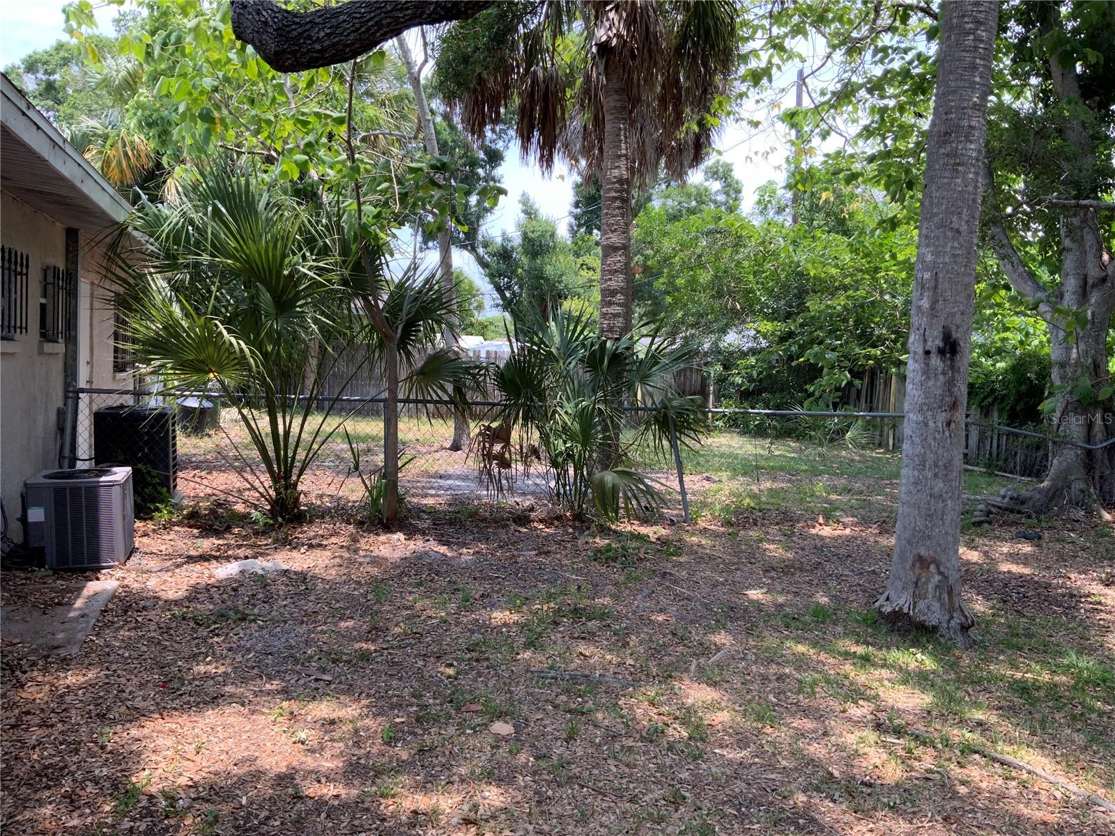 2926 N Orange Avenue