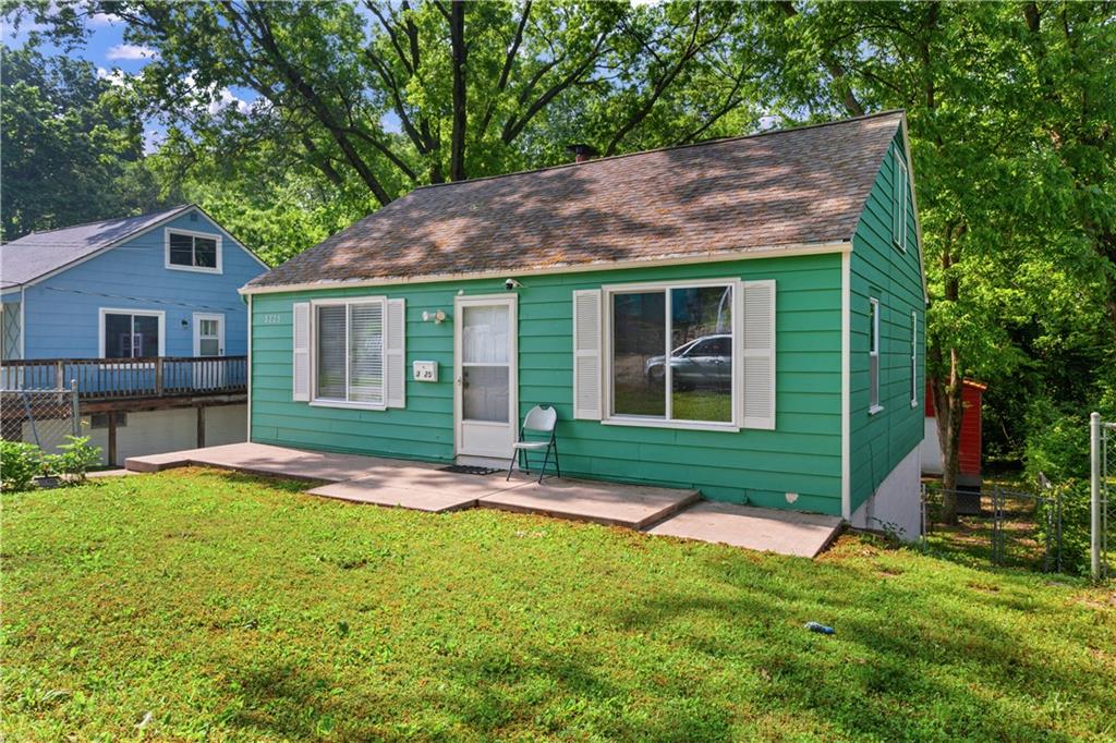 3225 Tauromee Avenue