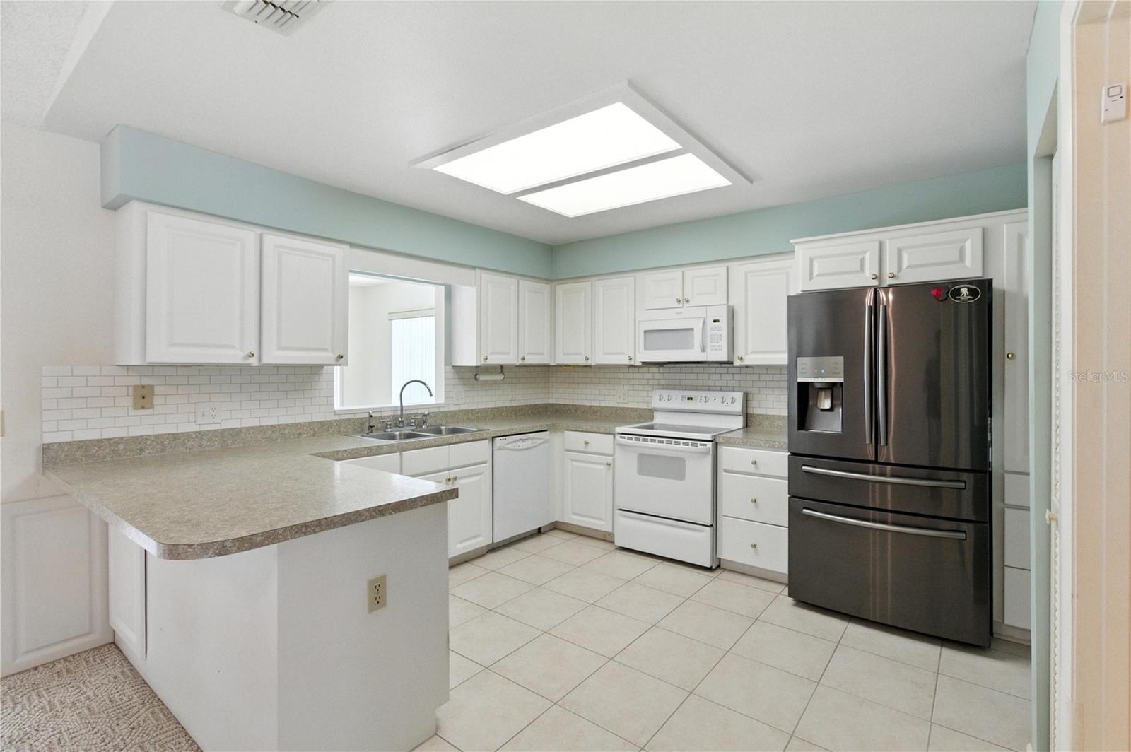 1970 Long Boat Drive