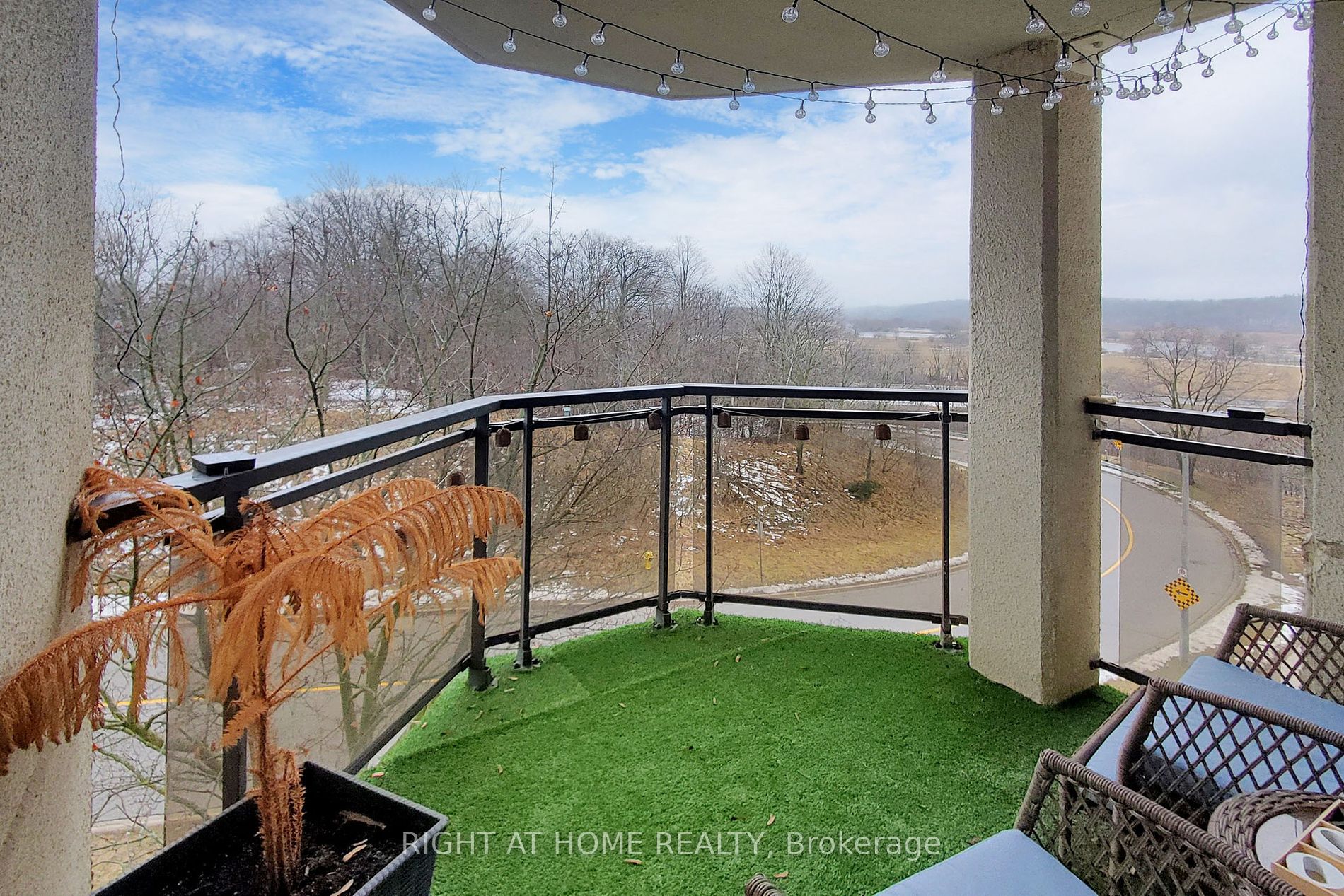 688 Preston Pkwy 403