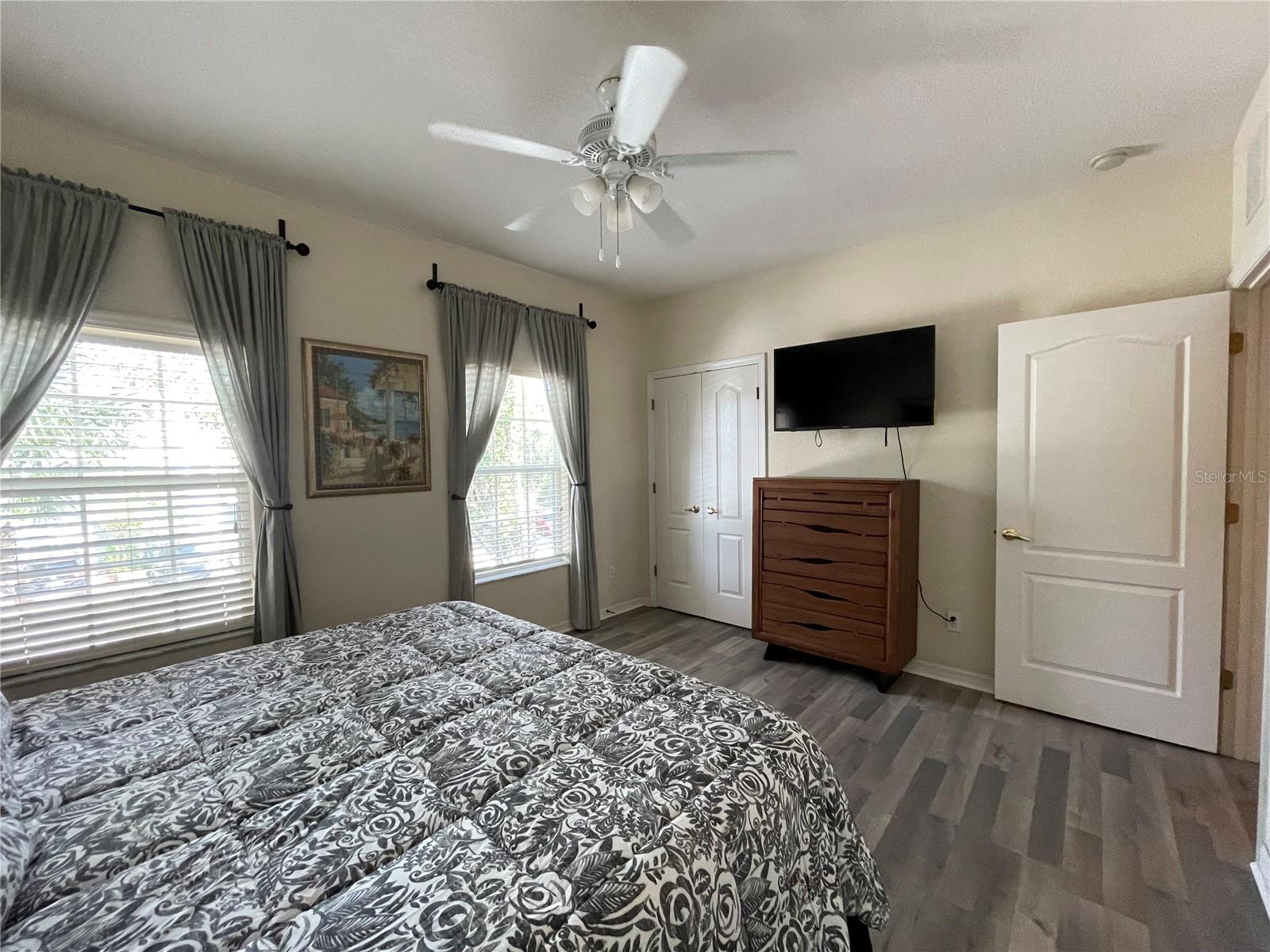 2432 Caravelle Circle