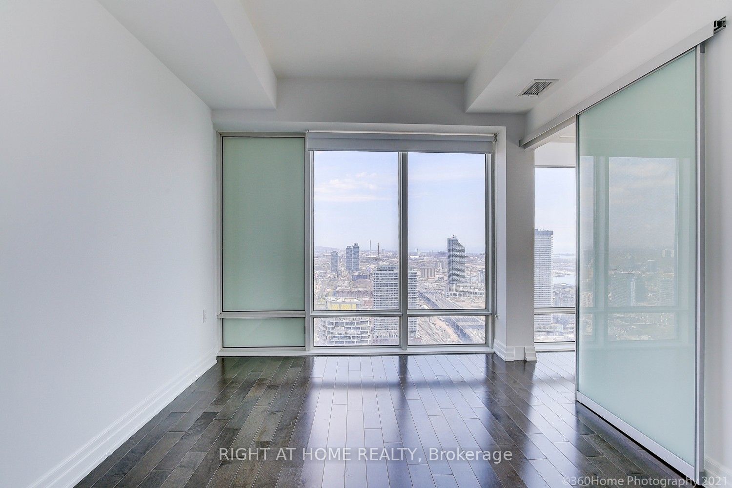 8 The Esplanade 4510