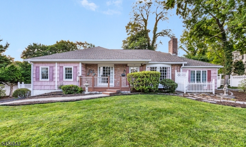 52 Olcott Ave