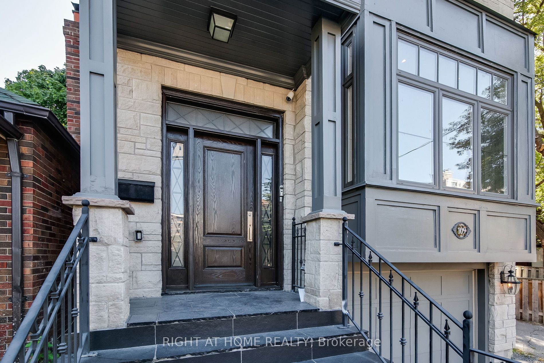 109 Banff Rd