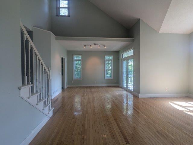 920 Oakcrest Drive