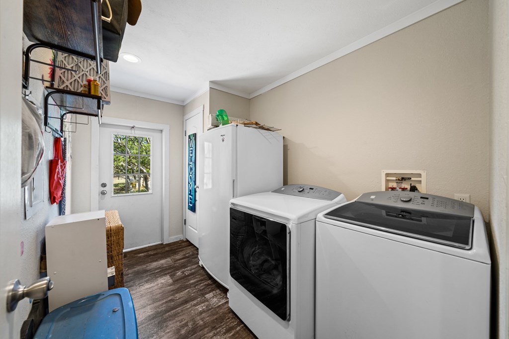 195 NW Crooked Creek Path