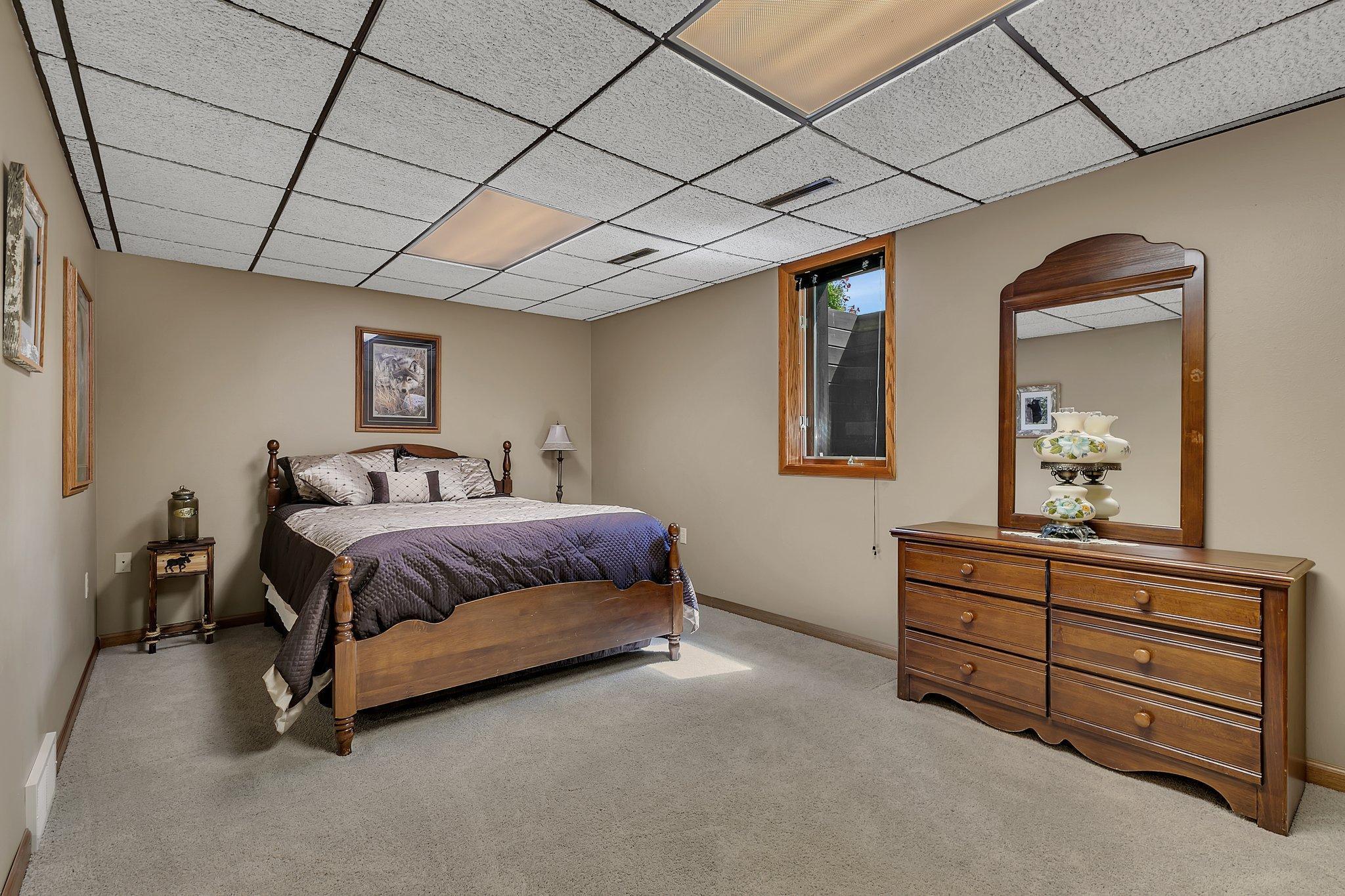 1347 Cottonwood Road