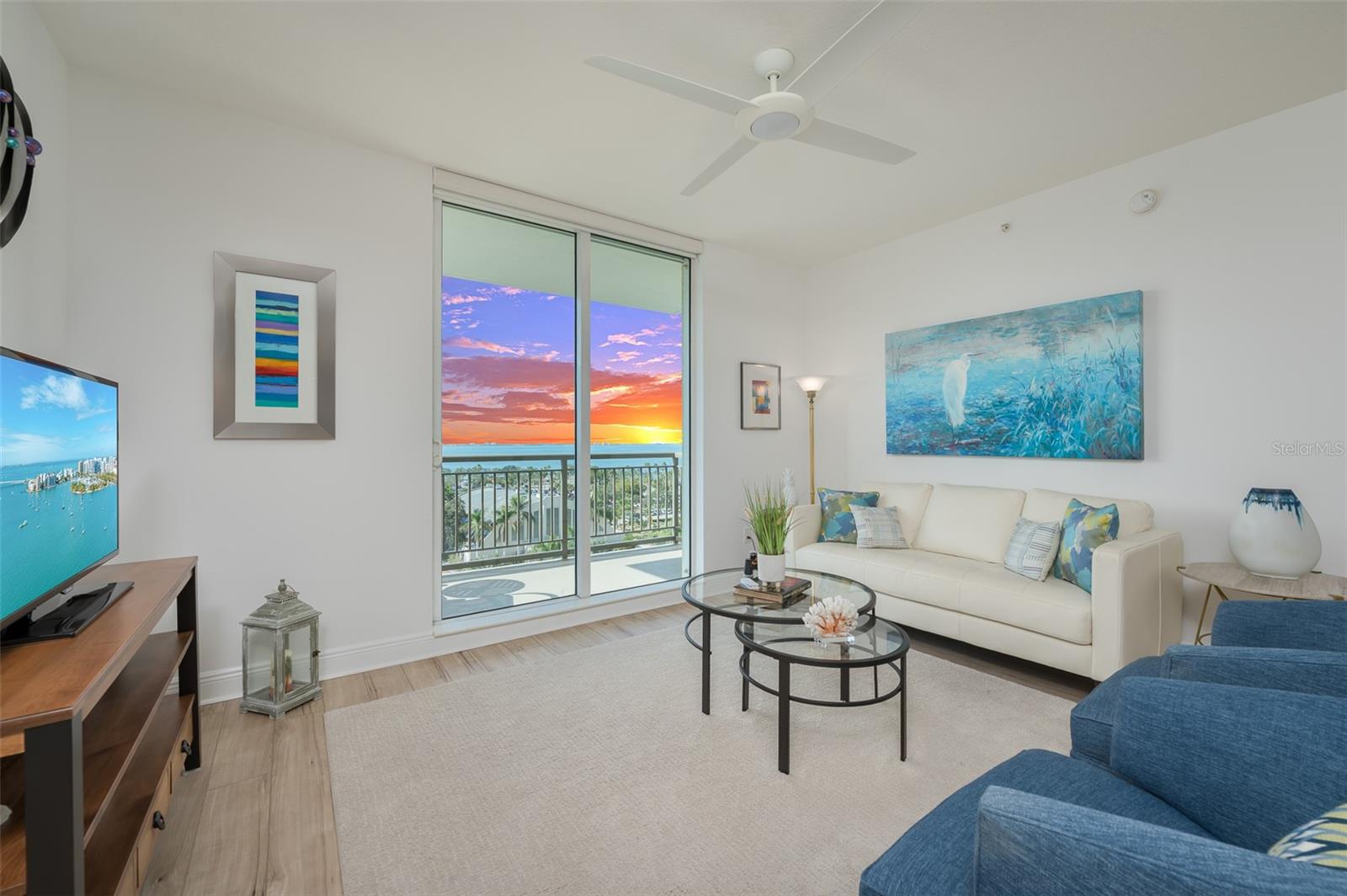 800 N Tamiami Trail 815