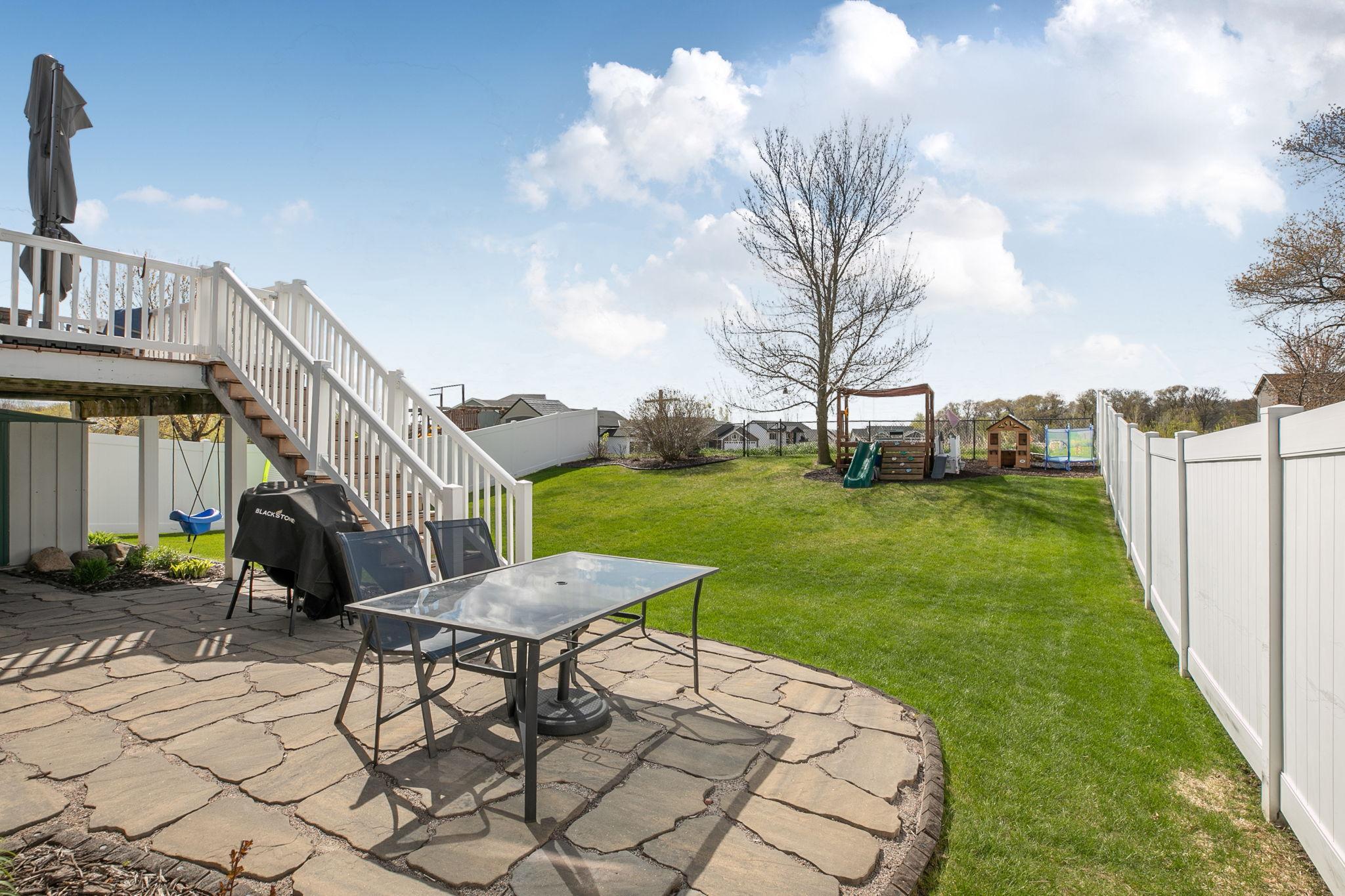 1136 Orchid Drive NE