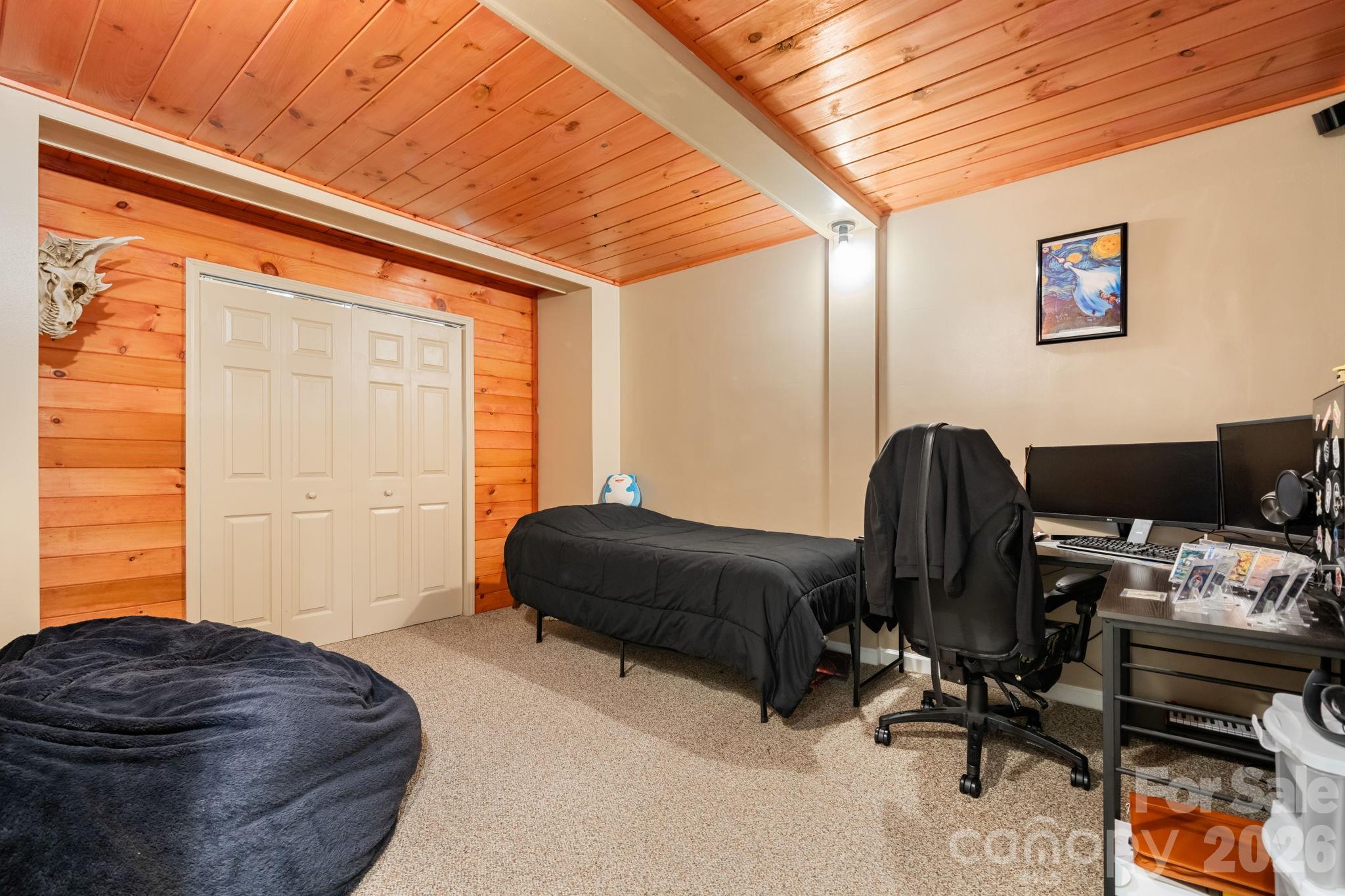 104 Buck Shoals Circle