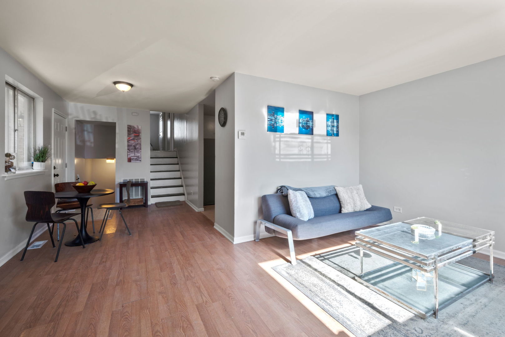 2102 W 73rd Street