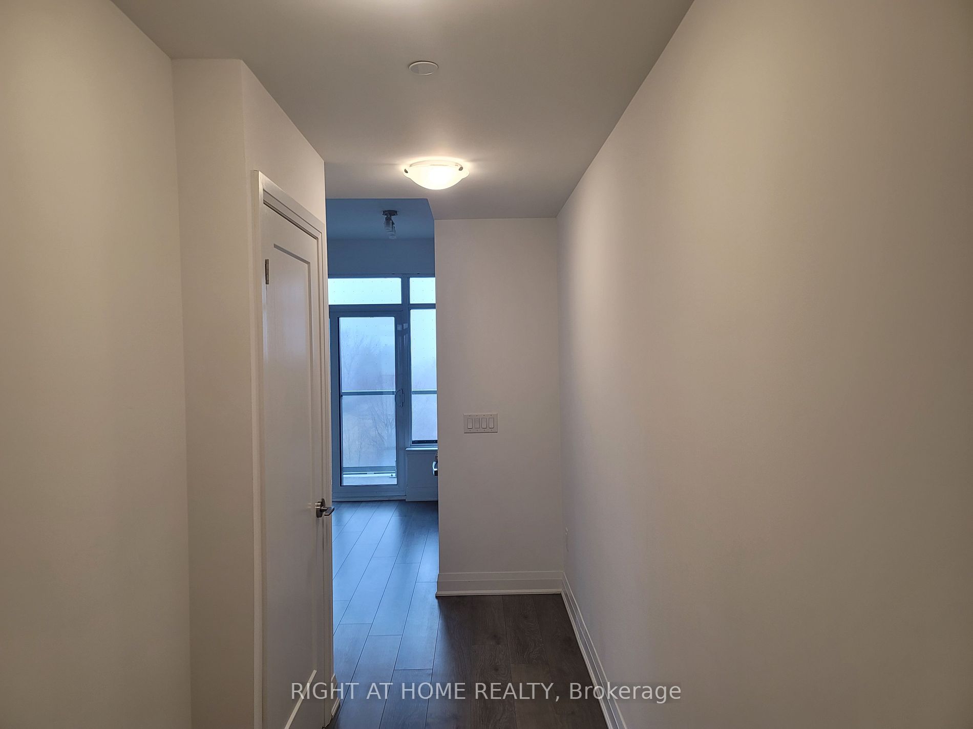 3220 E Sheppart Ave 320
