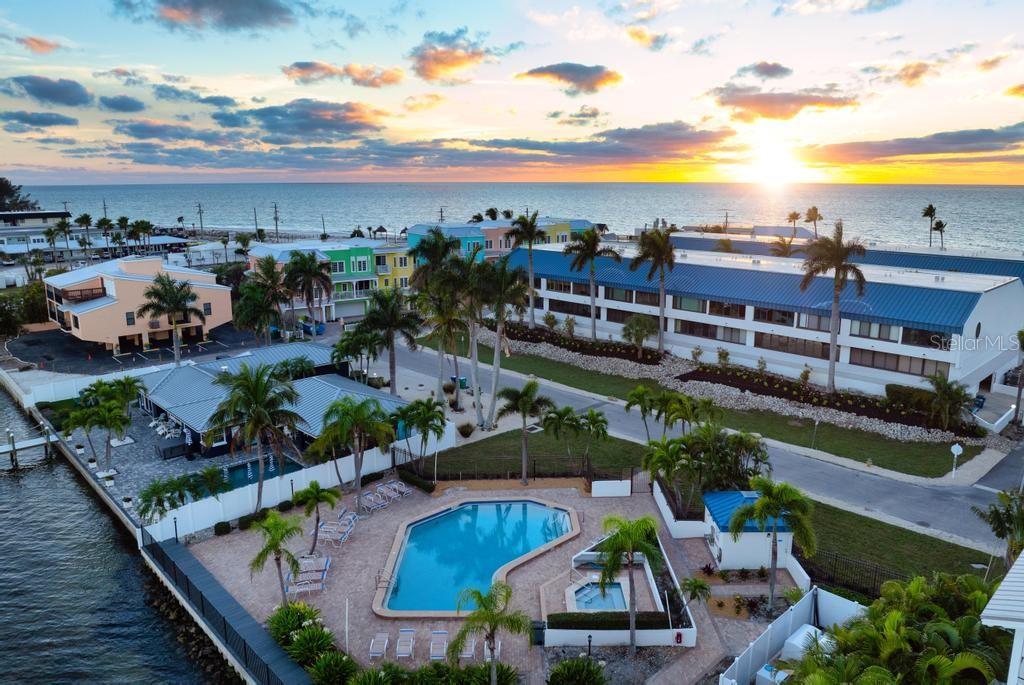 1007 Gulf Drive N 208