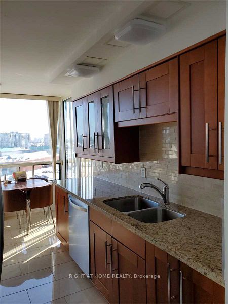 120 Promenade Circ 1001