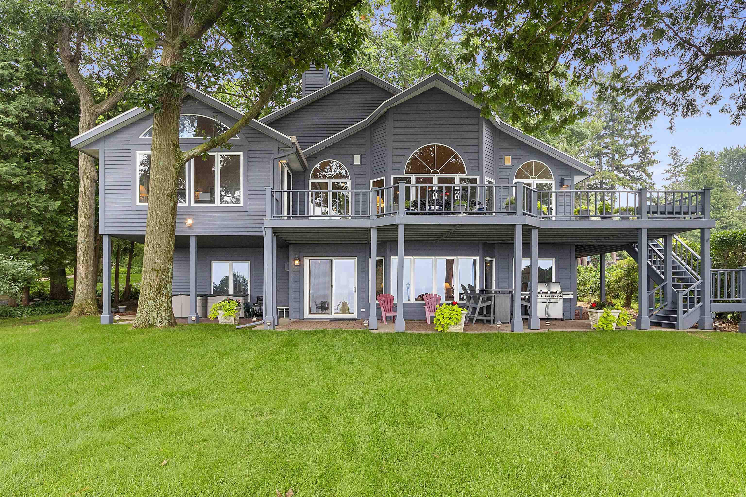 5913 Shore Acres Road