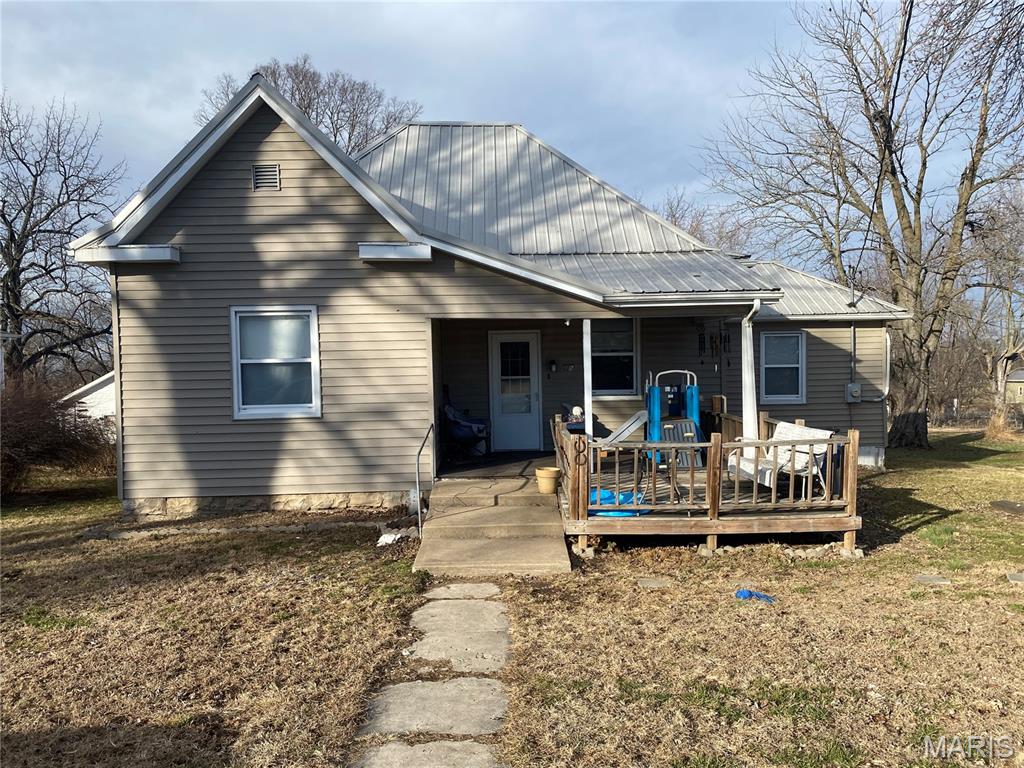 305 E 2nd Street