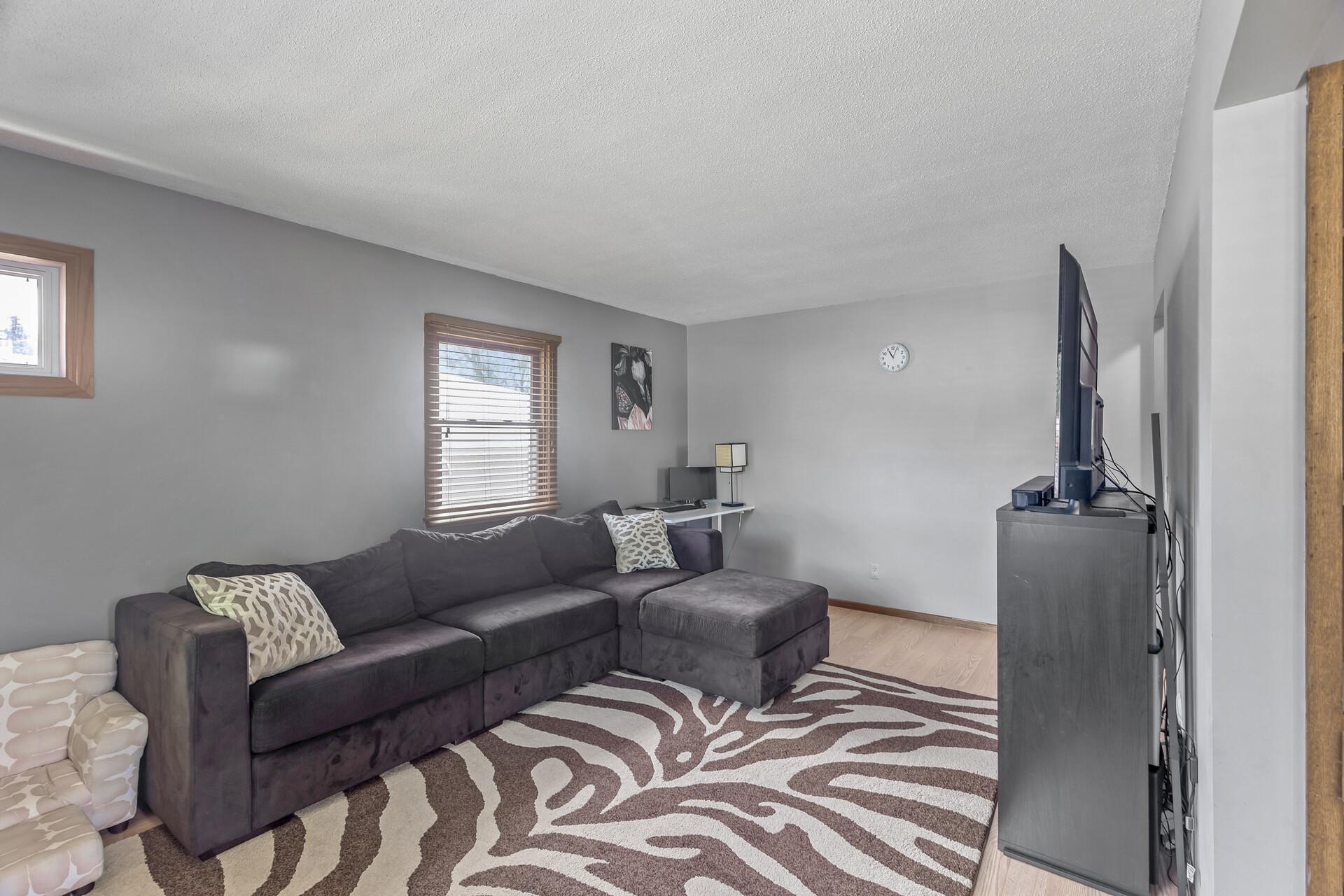 232 Douglas Street E