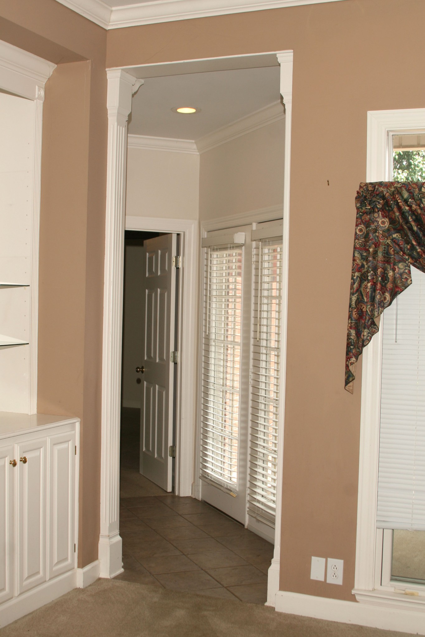 387 Natchez Trace Ct