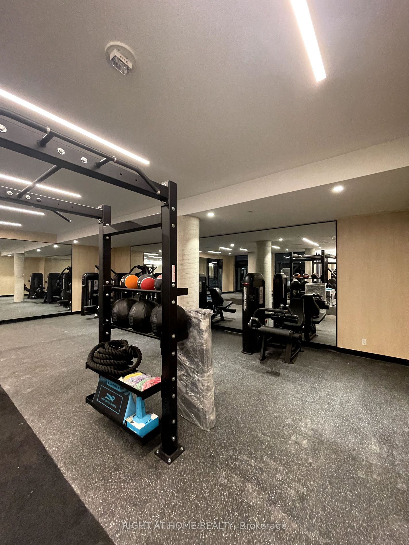 2020 Bathurst St 316