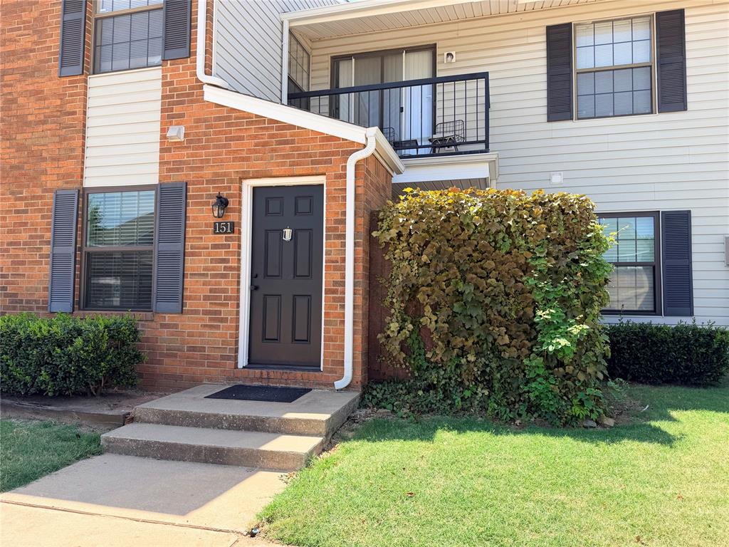 Don’t miss this fantastic remodeled 2-bedroom, 2-bath corner unit! Conveniently located on the bottom floor, this condo offers easy access and features a cozy fireplace, private patio, and in-unit laundry hookups complete with washer & dryer. The remodel is head to toe which includes; new windows, vinyl flooring, fireplace, mantle, patio door, baseboards, cabinets, countertops, backsplash, appliances, lighting, fixtures, blinds, toilets, paint, etc.  The complex also includes a pool for enjoyment. There are 2 designated parking spaces, 1of them is covered.  Just minutes from OU & Highway 9, you’ll love the unbeatable location for commuting, dining, and entertainment. Whether you’re looking for a place to call home or a great investment opportunity, this one is a must-see! The HOA covers: exterior maintenance, water, sewer, trash, pool & common areas. The complex had a new roof, siding & gutters installed this past spring.