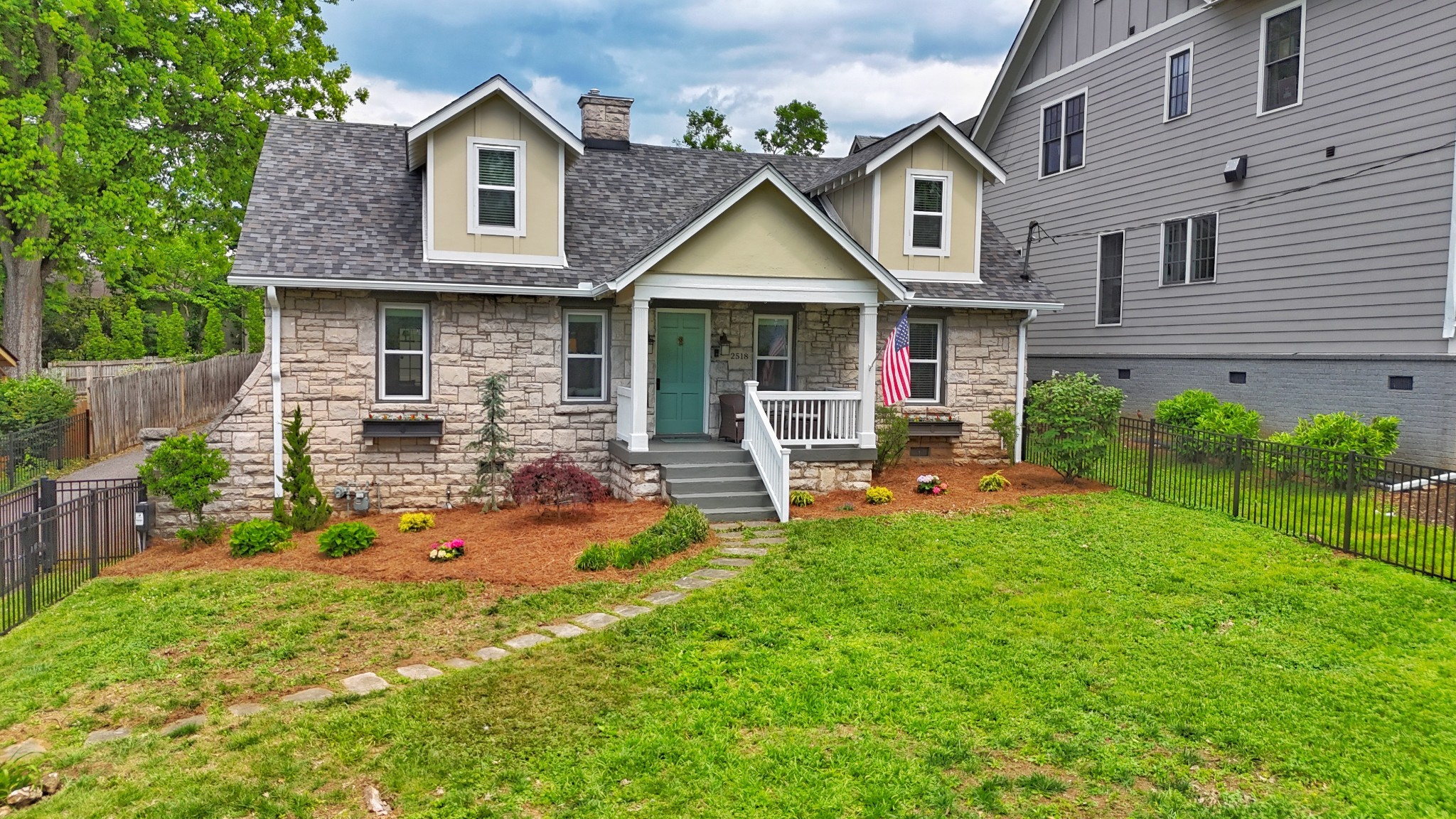 2518 Sharondale Dr
