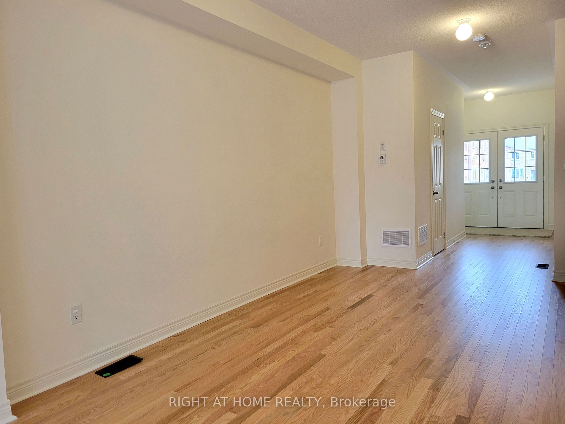 1265 Jim Brewster Circ