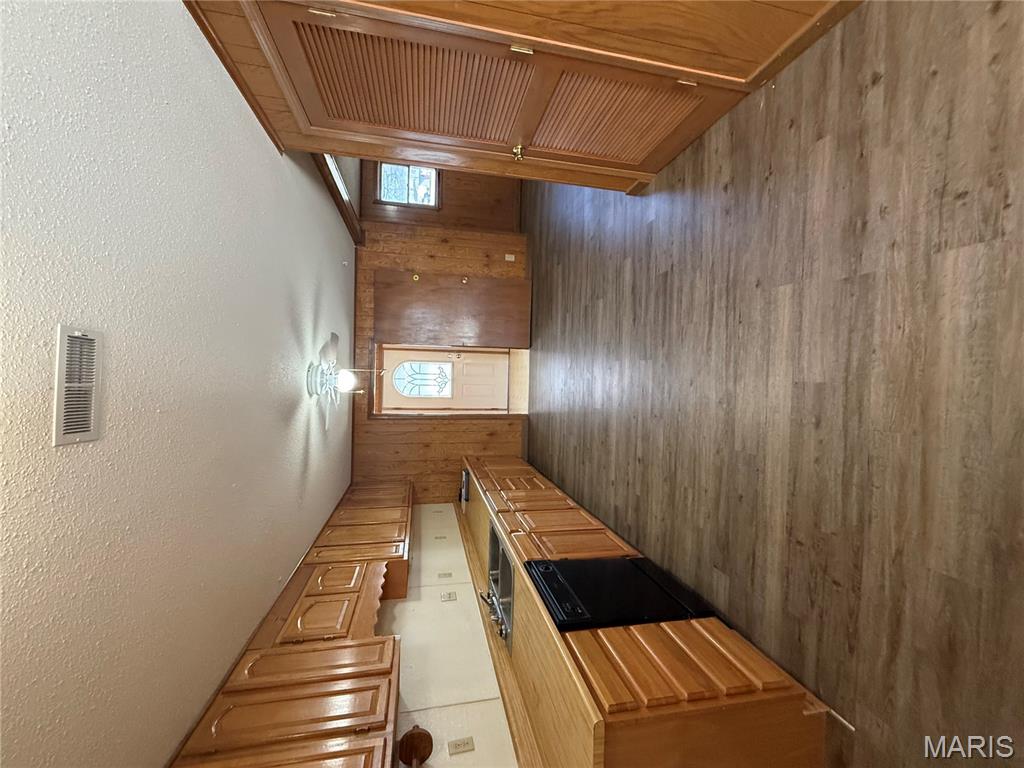 718 N Sturgeon Street