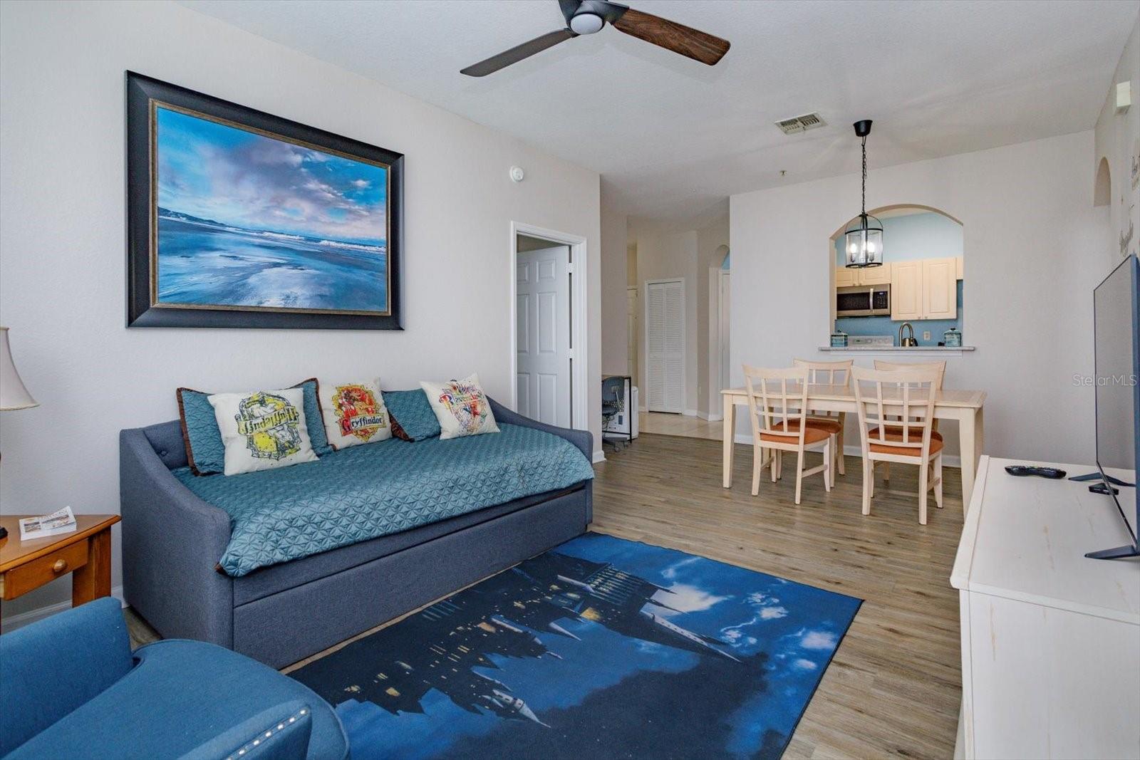 2302 Silver Palm Dr 204