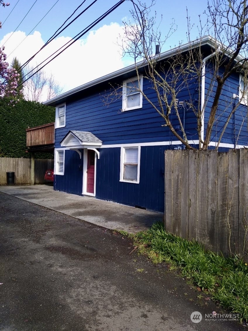 317 Iron Street