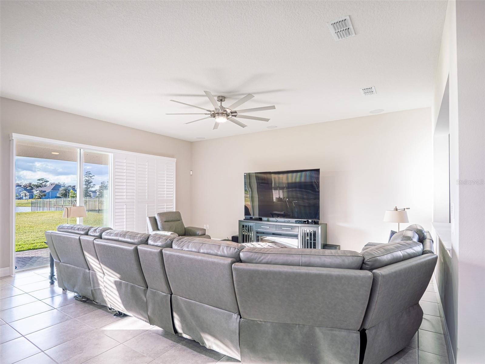 2206 Weatherly Way