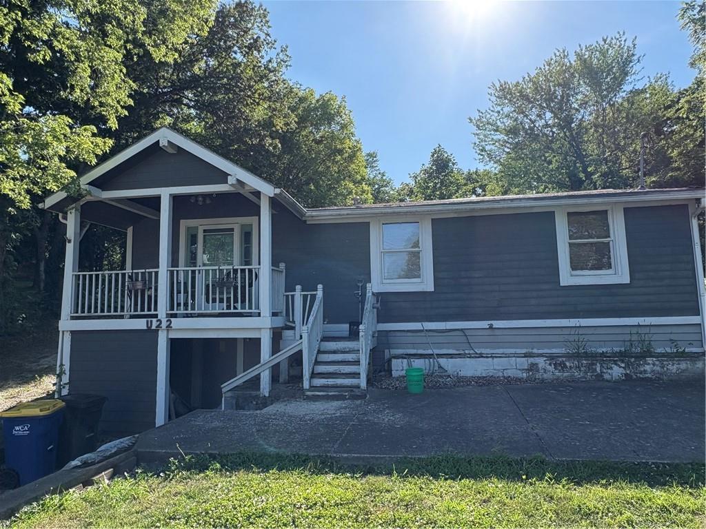 22 U Lake Shore Drive