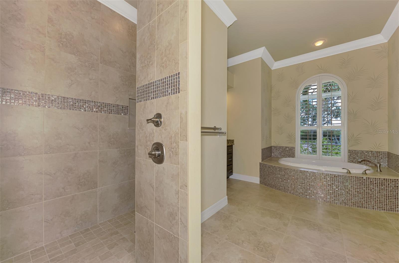 3111 Rivershore Lane
