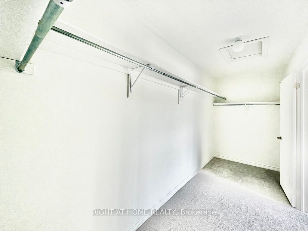 80 Calypso Ave