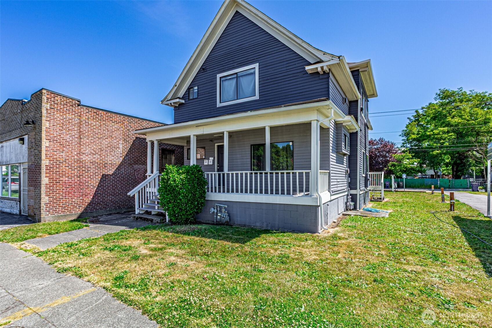 2147 Martin Luther King Jr Way