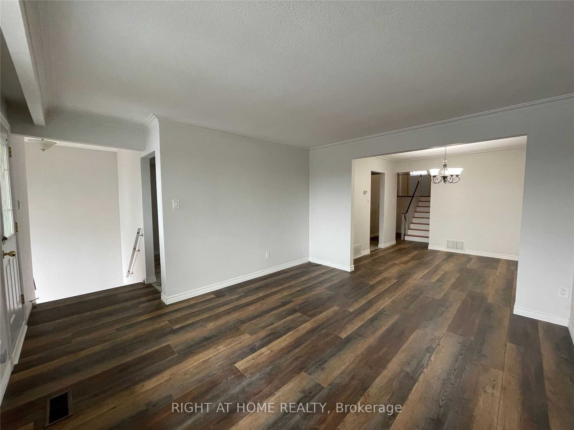 7899 Martin Grove Rd Upper