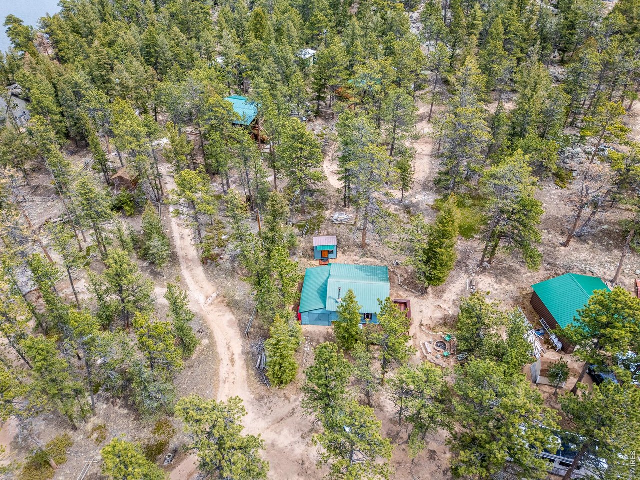 37 Teddys Ln