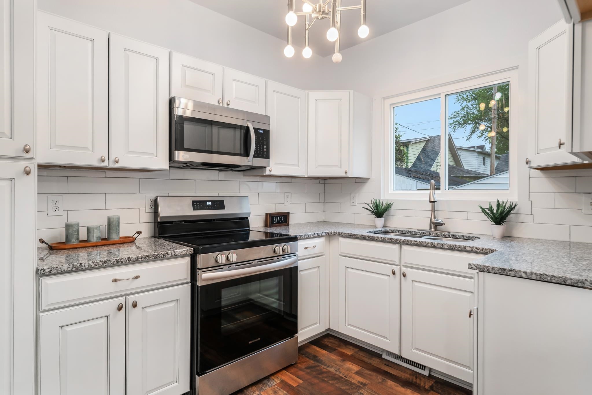 369 W Division Street
