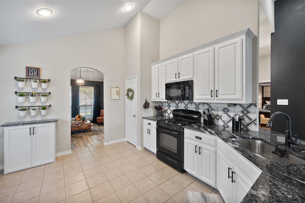 6160 Shad Drive
