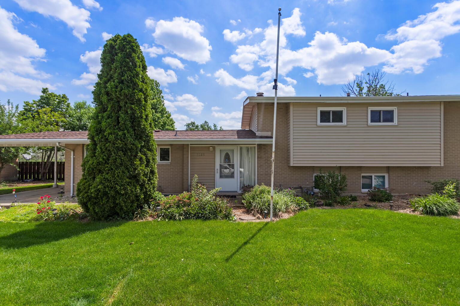 1509 South Pointe Drive