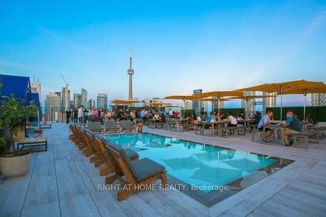 629 W King St 1223