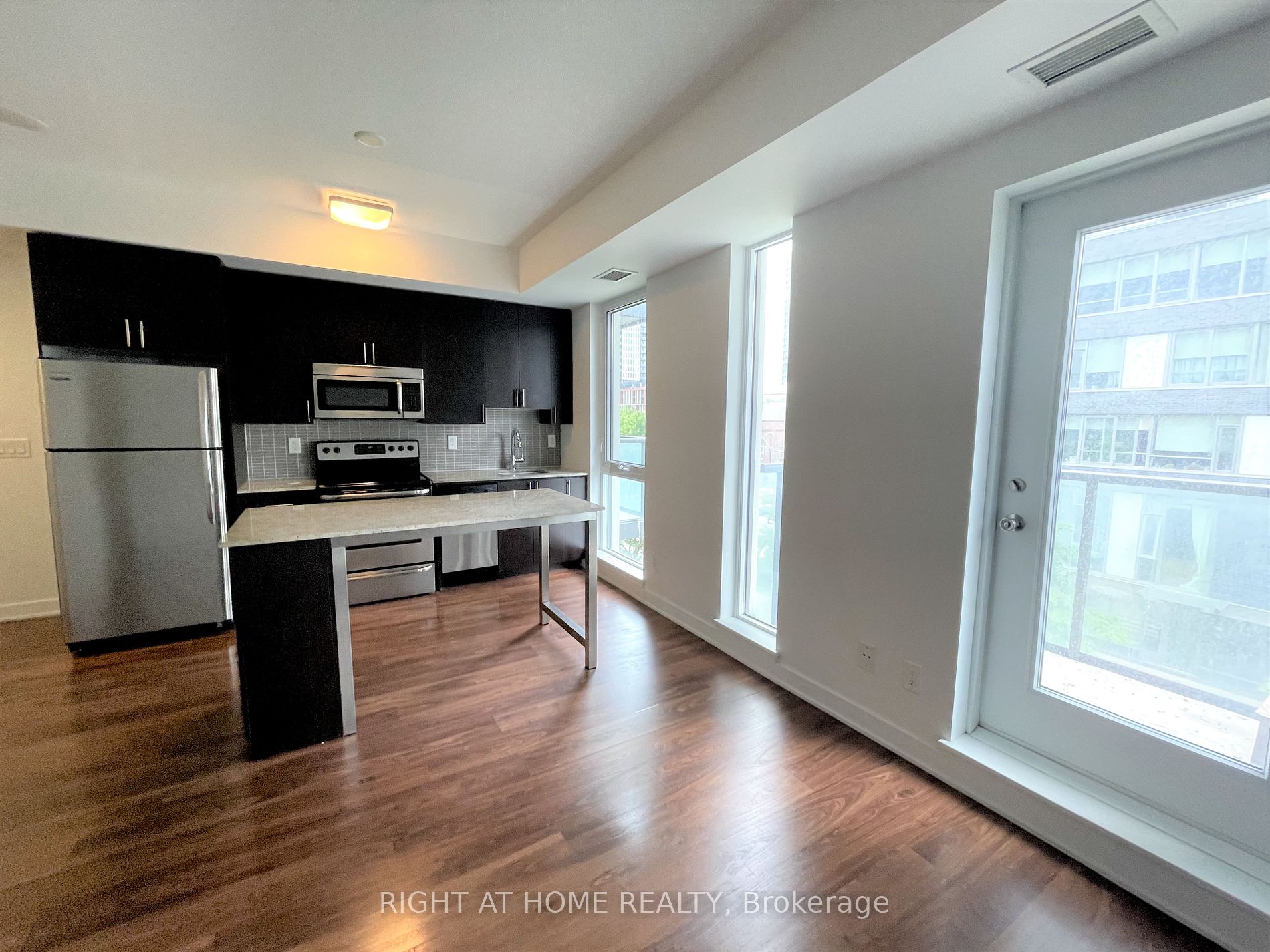 260 Sackville St 312
