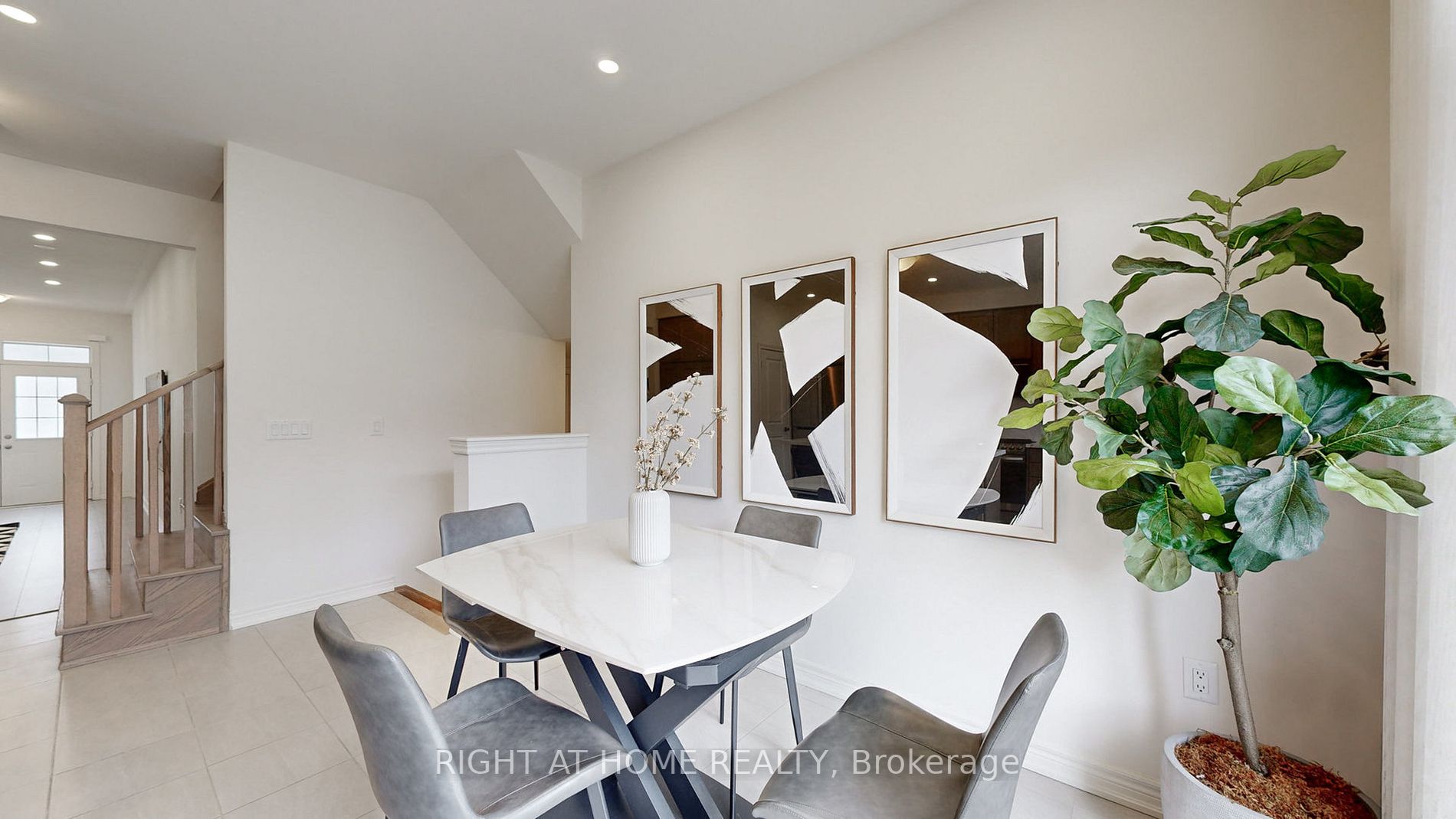 52 Crofting Cres