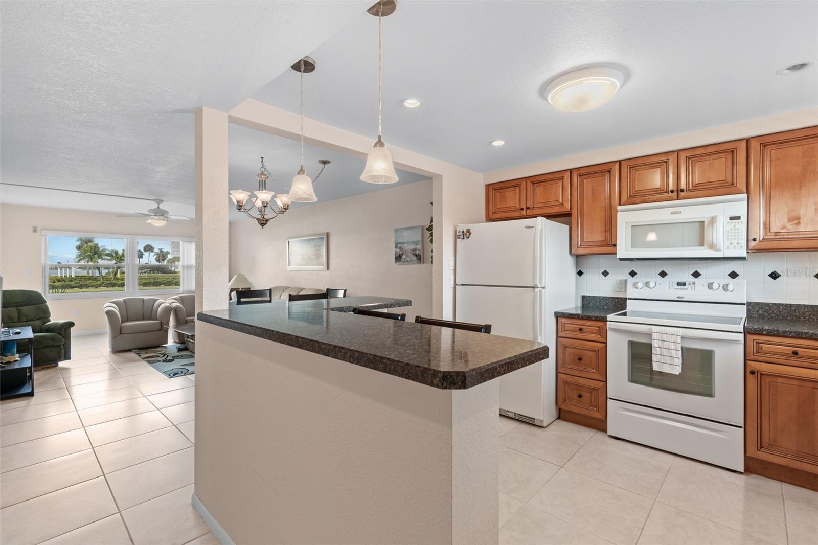 4575 Cove Circle 102