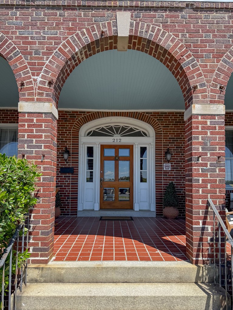 212 Bay Ave 9A