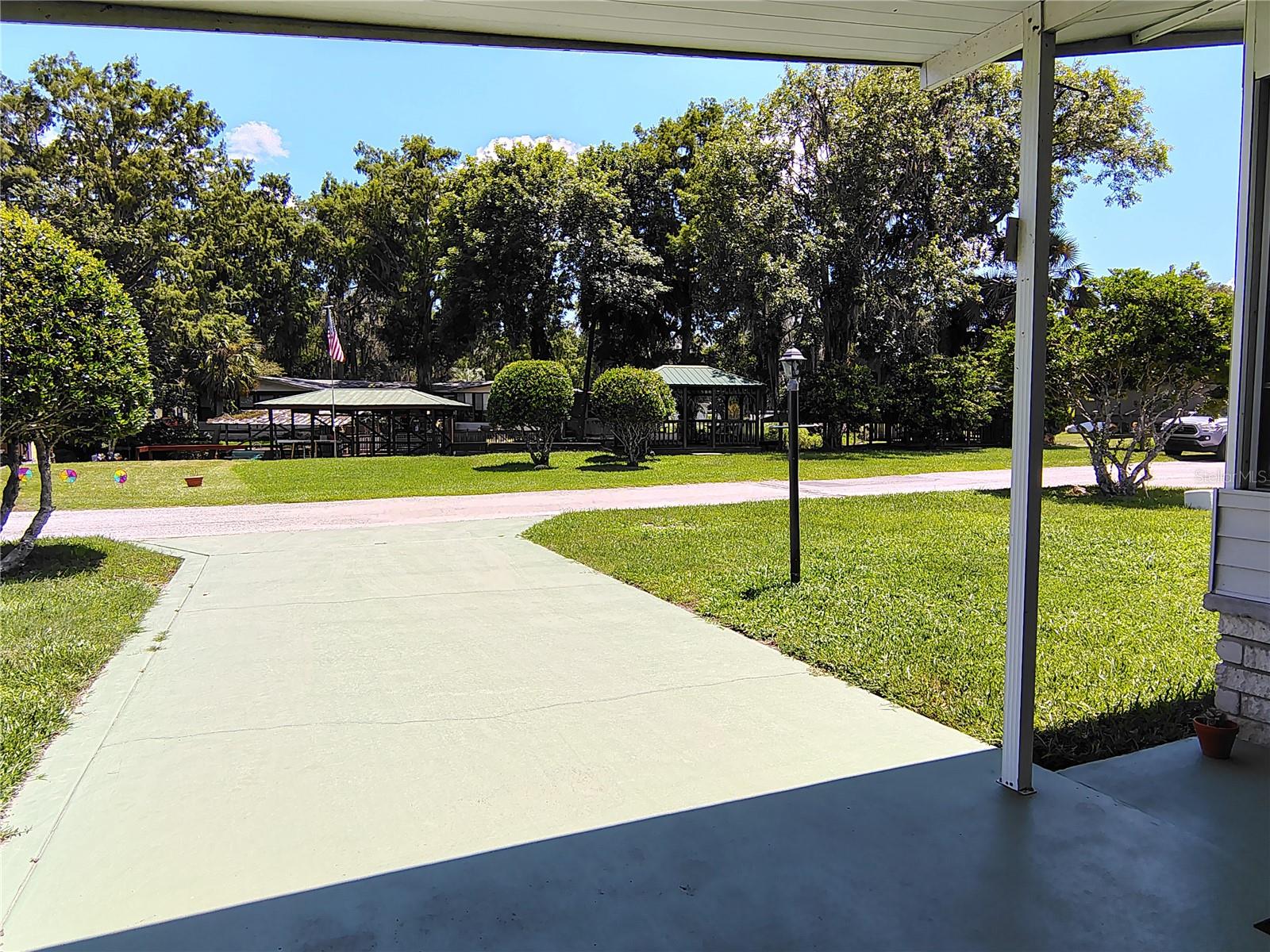 52 Outlet Drive