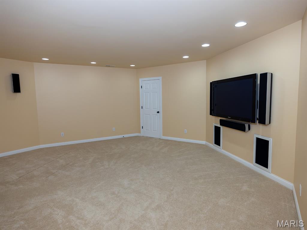 171 Rolling Meadows