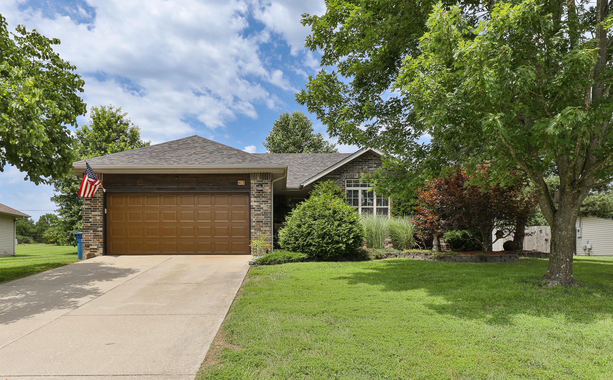 613 E Gallup Hill Road